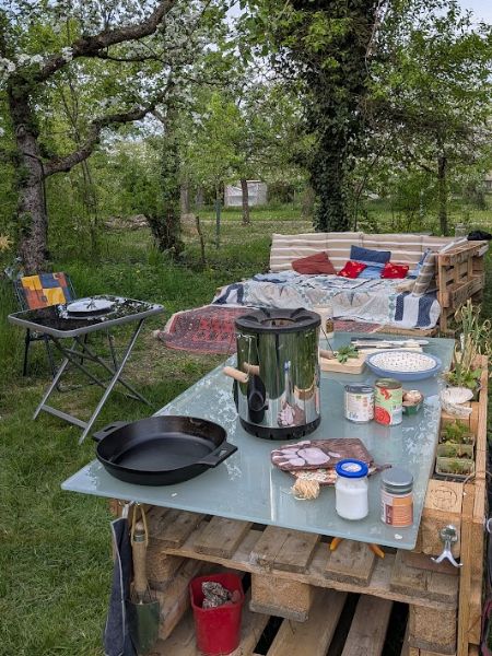 Im Garten kochen